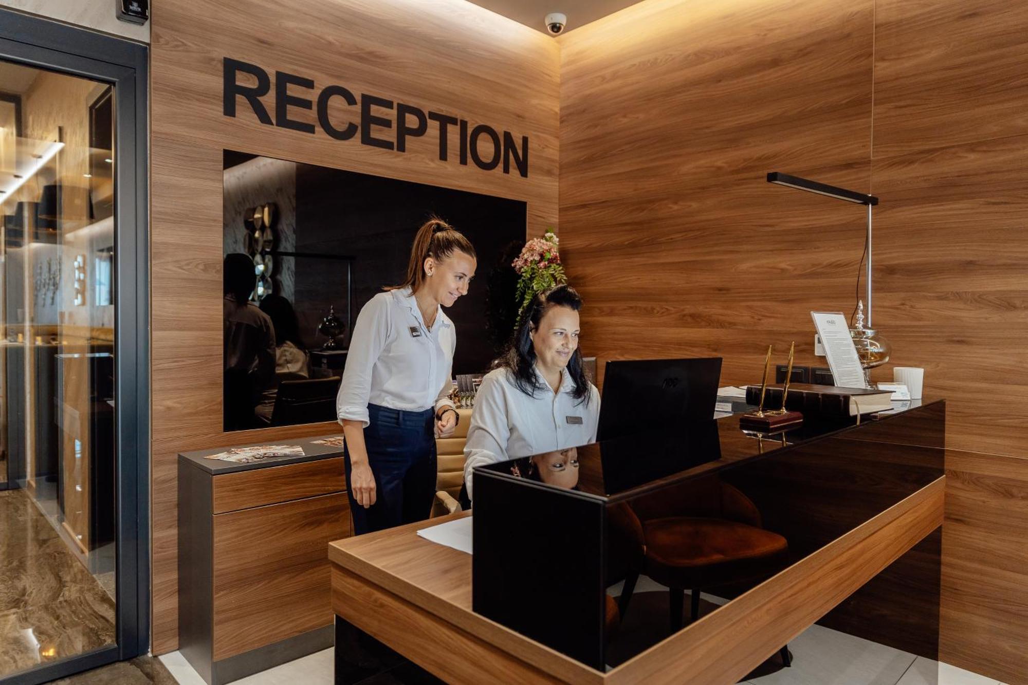 Garni Hotel Kruso Херцег-Нови Экстерьер фото
