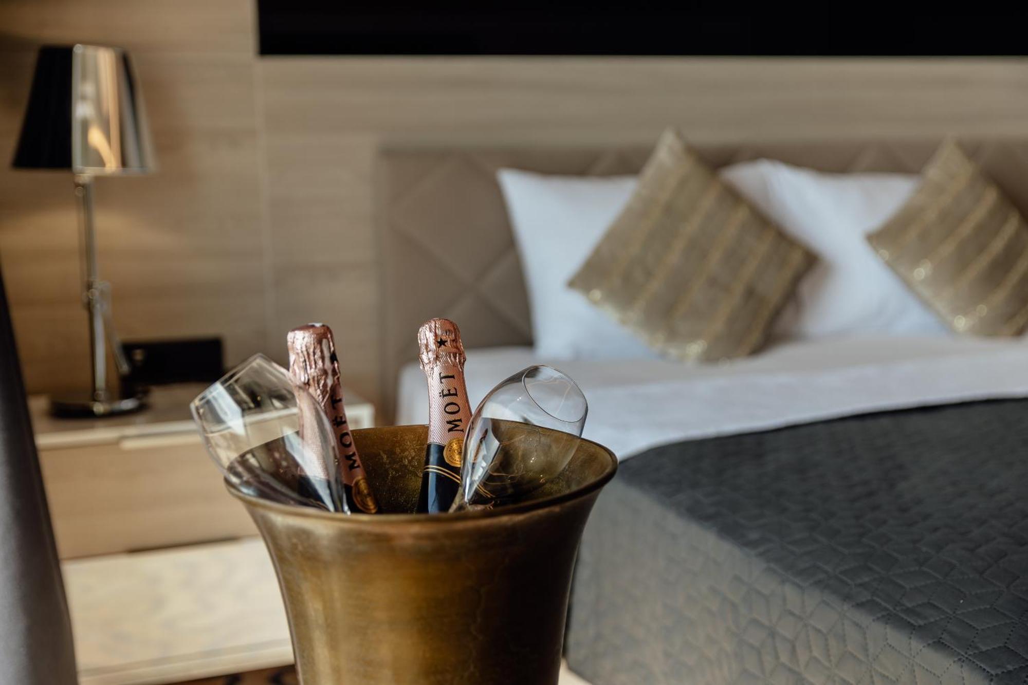 Garni Hotel Kruso Херцег-Нови Номер фото